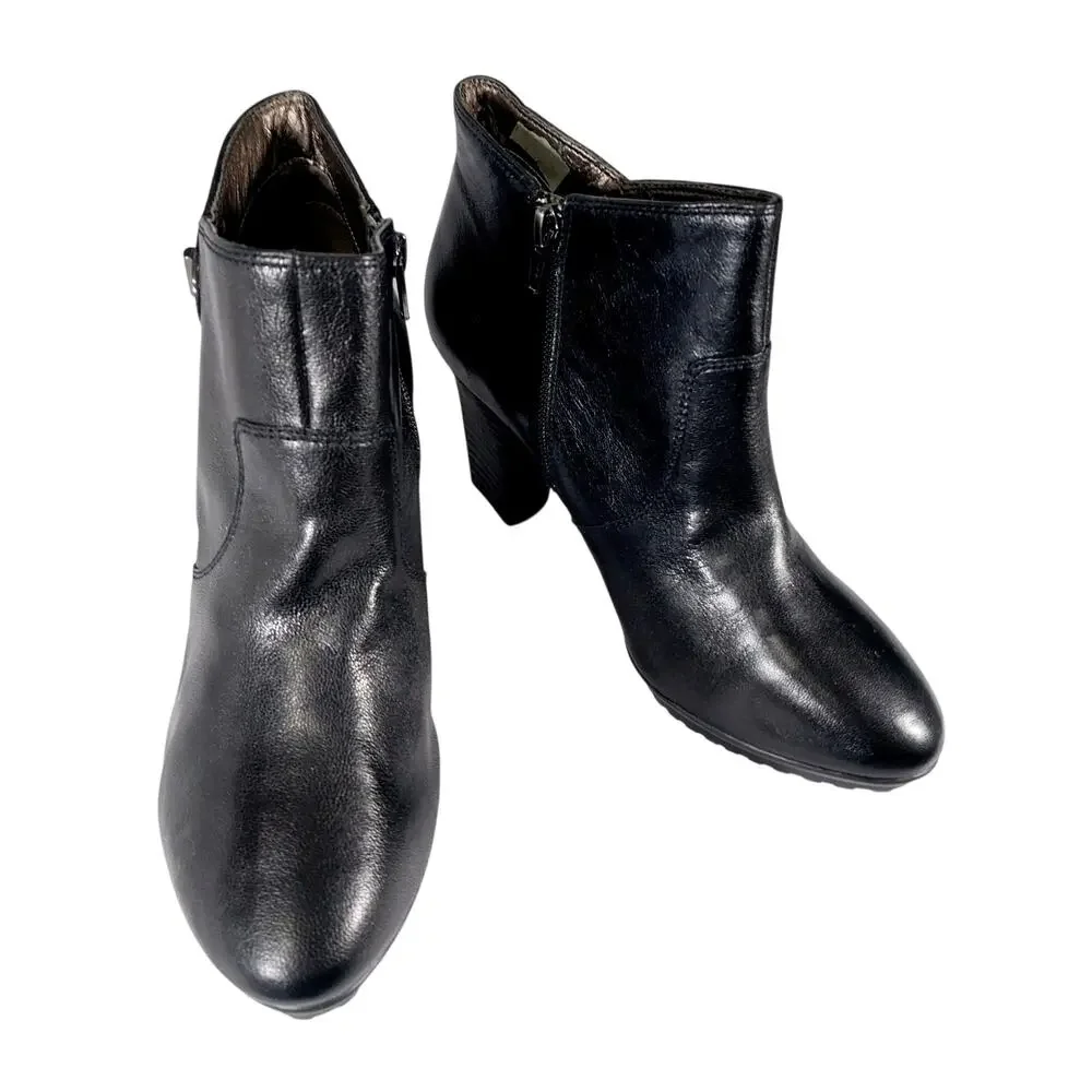 NWOT! EASY SPIRIT! BLACK GENUINE LEATHER CHUNKY HEELED ZIPPER ANKLE BOOTS! 9W